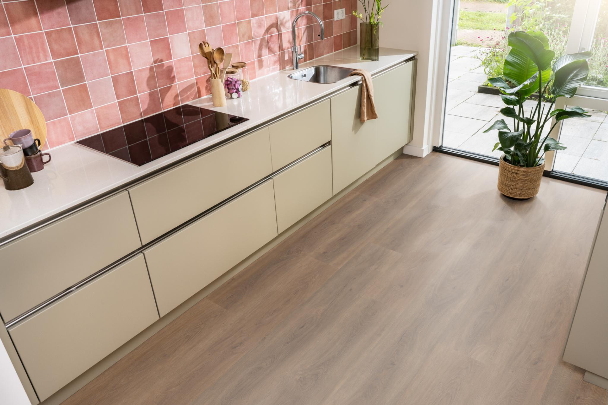 Ambiant Robusto Warm Brown PVC click 10 DB