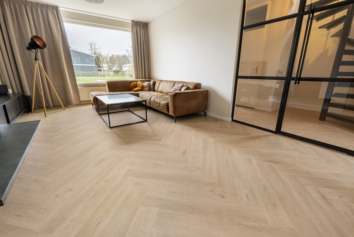 Floer Gaia Grijsbeige Walvisgraat XXL PVC Click