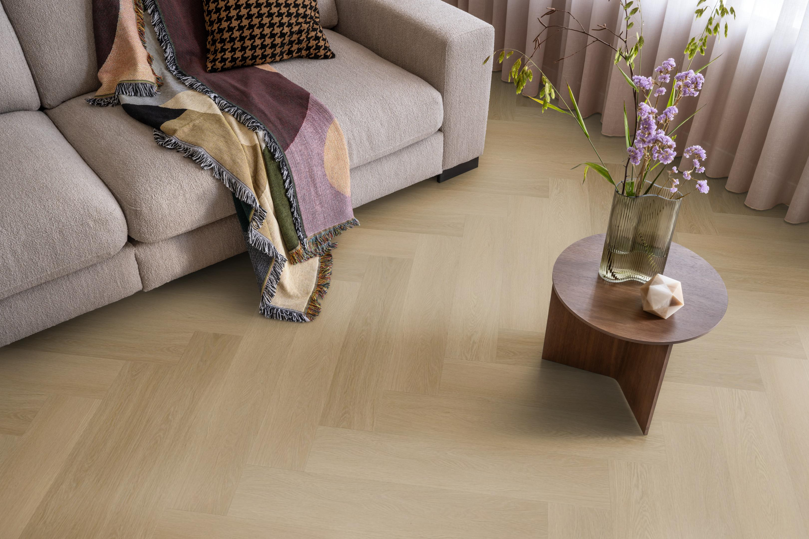 Ambiant spigato Estino warm oak dryback